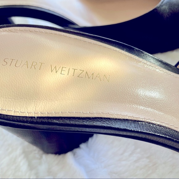Stuart Weitzman Kara Black Leather Pumps - Picture 2 of 9